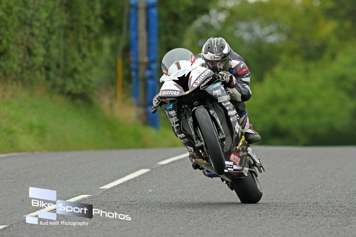 MCE Insurance Ulster Grand Prix – Michael Dunlop Tops Thrilling Superbike Qualifying Session
