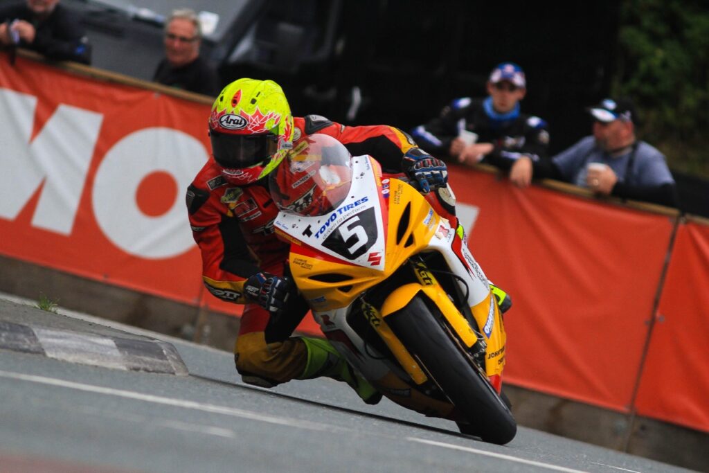 Compelling Junior Manx GP On The Horizon – Road Racing News