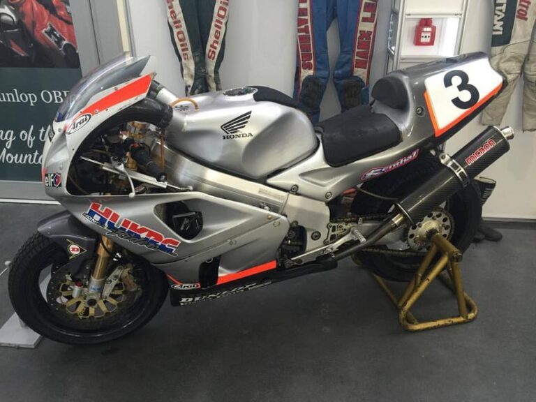 honda rc45 joey dunlop