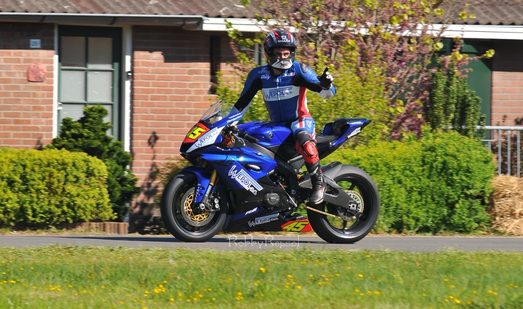 IRRC Chimay: Championship Leader Lagrive Wins Tight Supersport Qualifying Battle