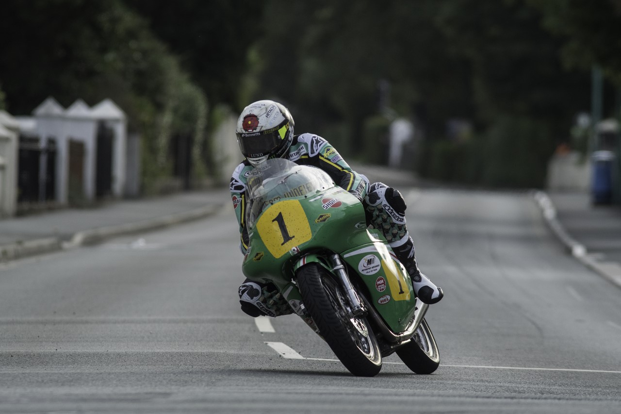 Classic TT: Thursday Evening Practice Report
