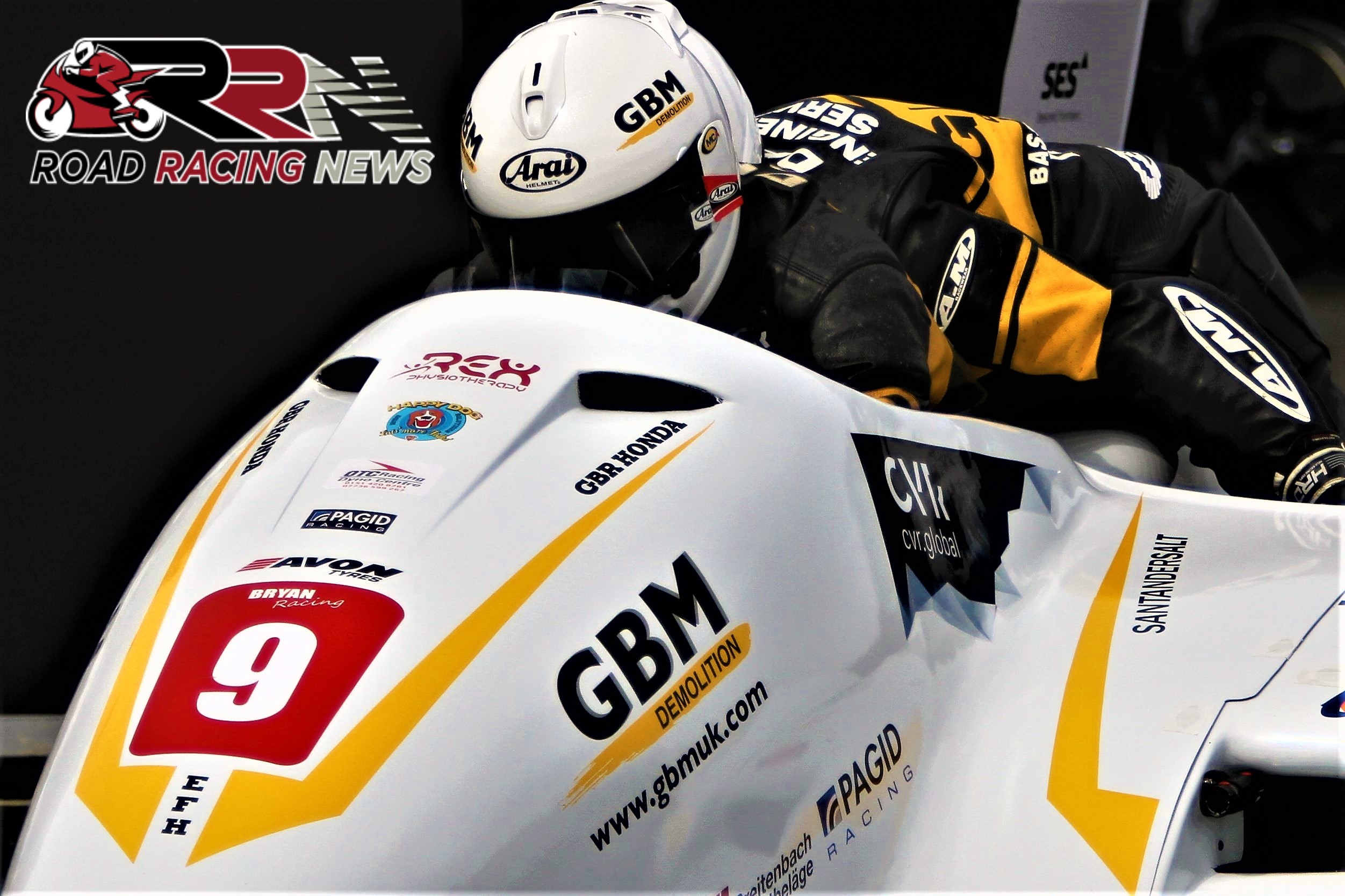 Cemetery Circuit Races: Bryan/Hyde Dominate F1/F2 Sidecar Encounters