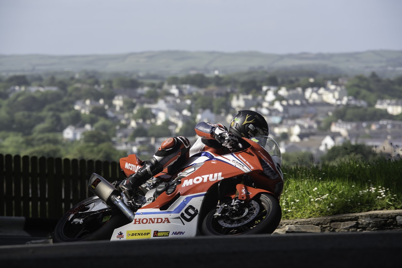 TT 2019: RST Superbike Race Reduced To Four Lap Distance