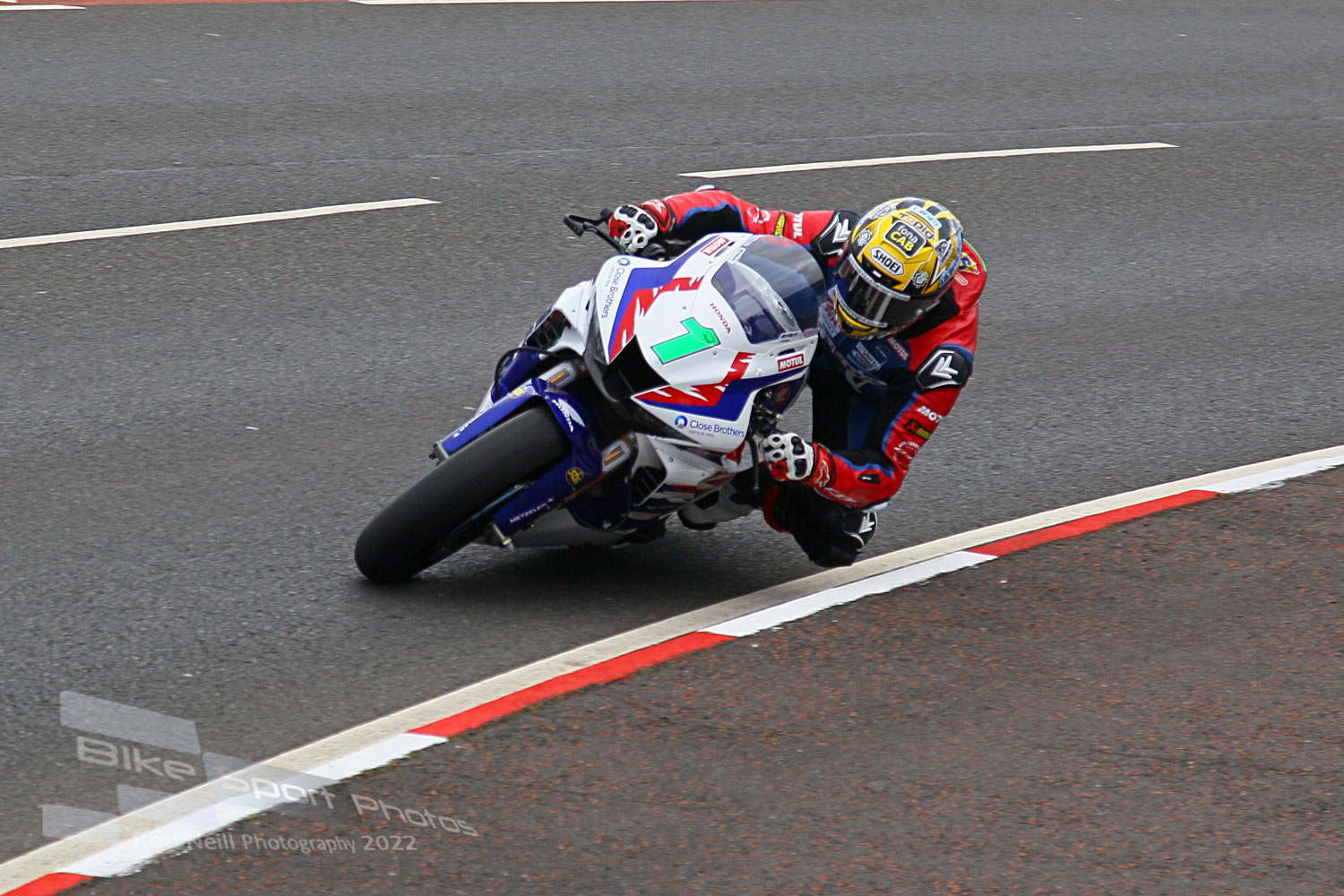 NW200: Irwin Acquires Superbike Pole, Sets Record Qualifying Time