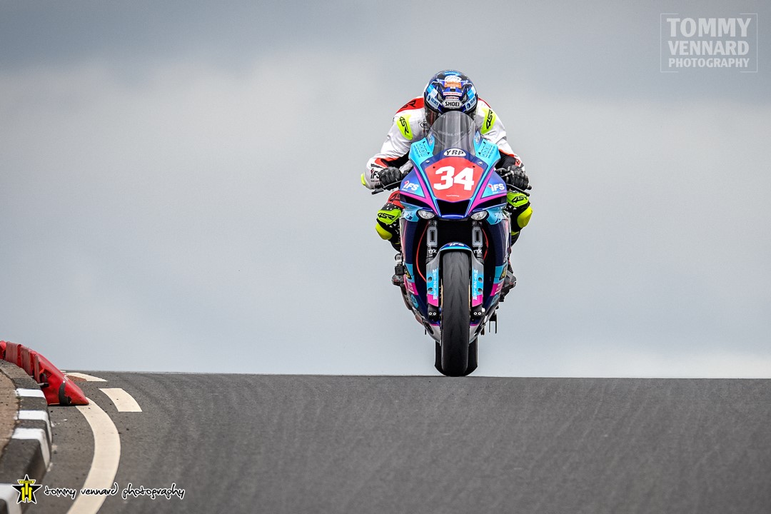 NW200: Triangle Course Win No.27 For Seeley
