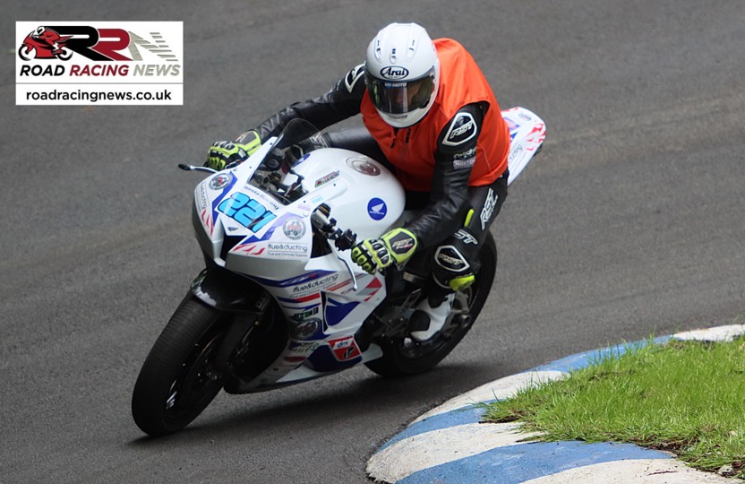 Oliver’s Mount Top 8: Arran Hands