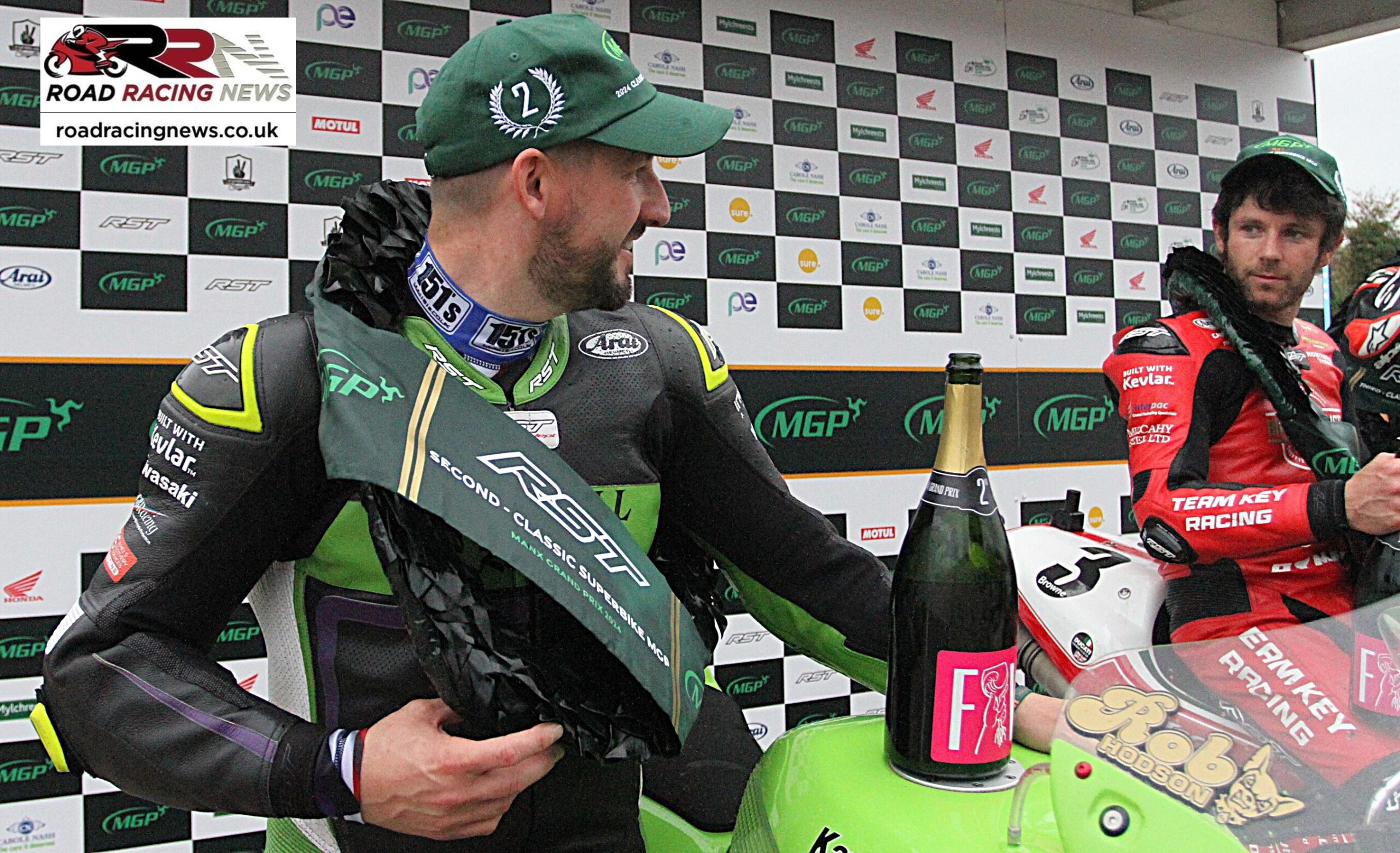 Classic TT: Key Racing Expand, Sign Hodson