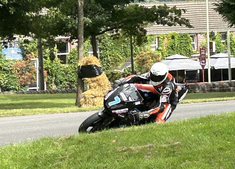 Aberdare Park: Dixon Holds Nerve To Win Opening Supersport Final