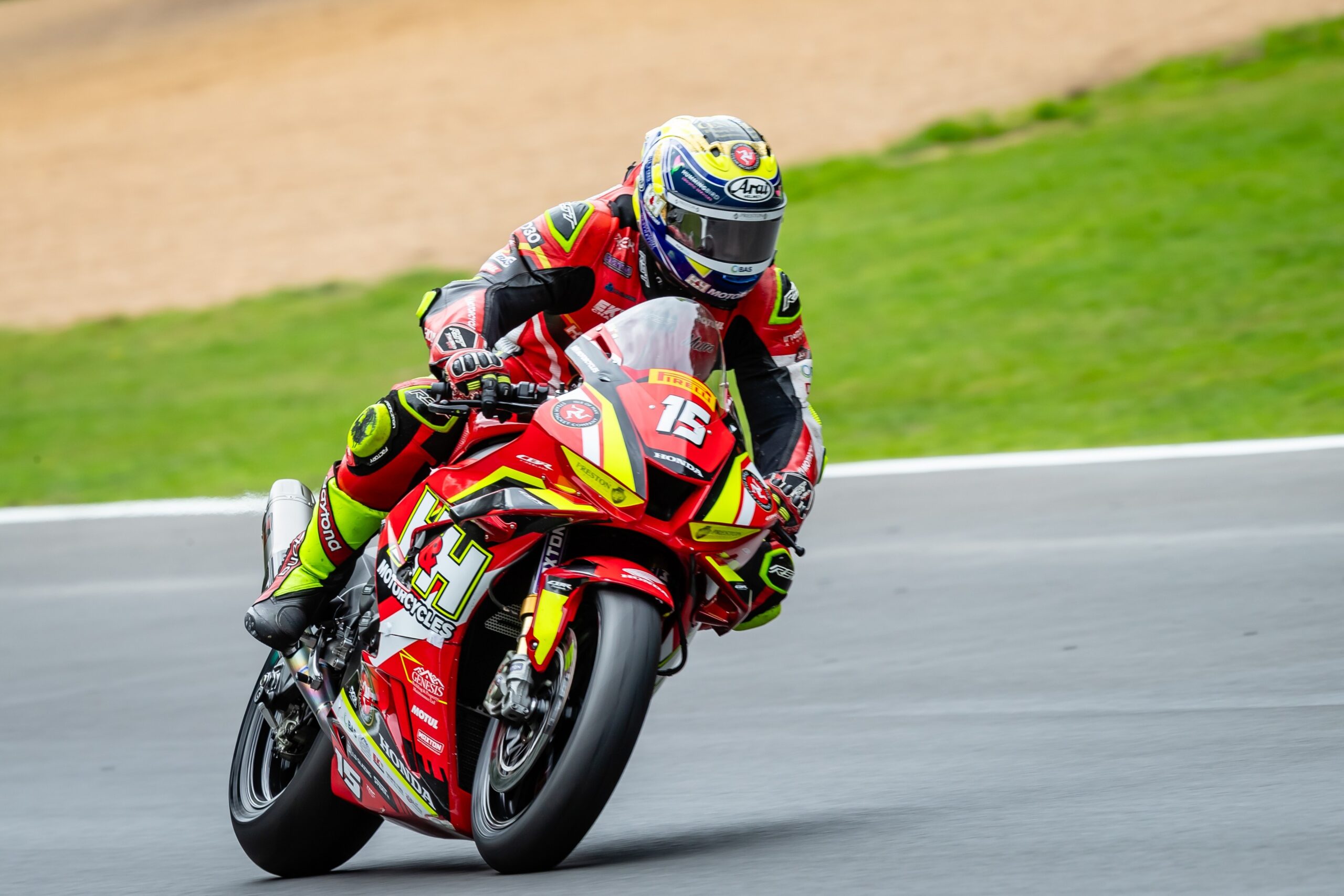 Roads Competitor Watch – BSB/Support Series Thruxton