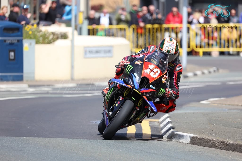 Southern 100 Latest: Hicky To Billown!