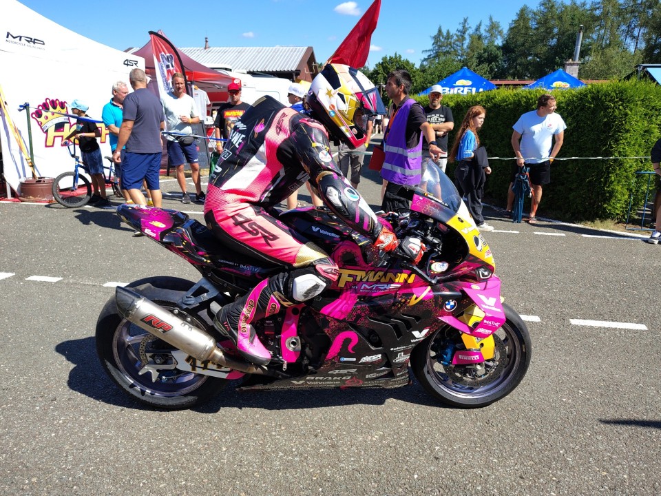 ESR Horice: Hoffmann by MRP One-Two Lock Out In Qualifying